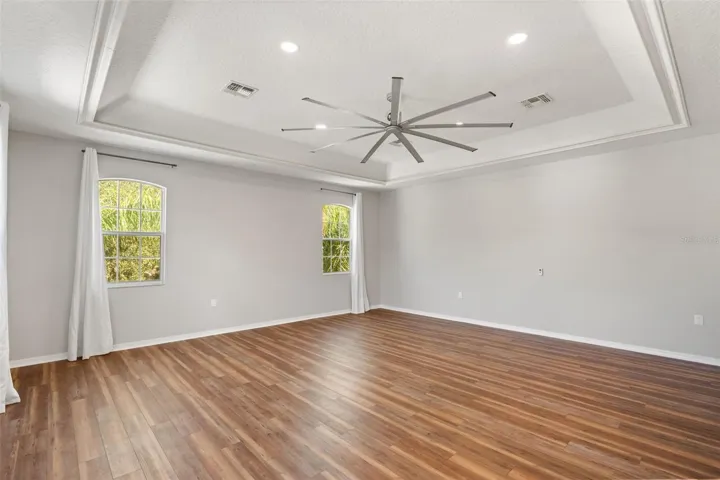 Huge loft area upstairs