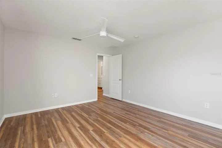 Upstairs bedroom 5
