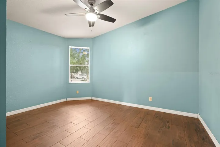 Guest bedroom 2