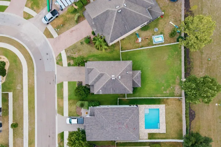Fully Fenced Yard