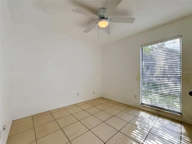 middle (fourth) bedroom