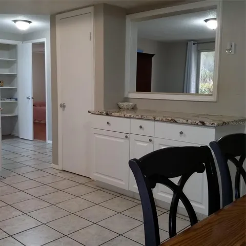 Ceramic Flooring - Easy Clean - Great Condition