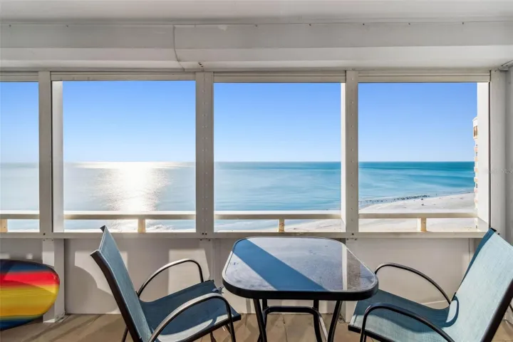 Unobstructed 15th-Floor Views