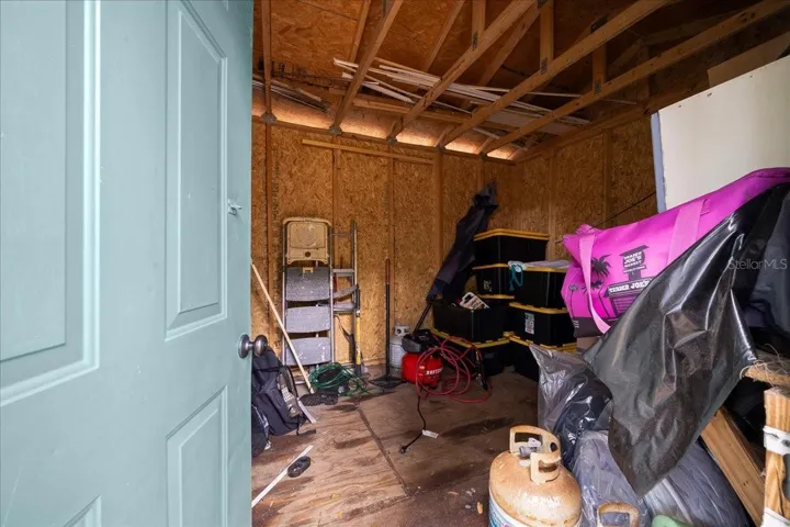 Shed w/o electric