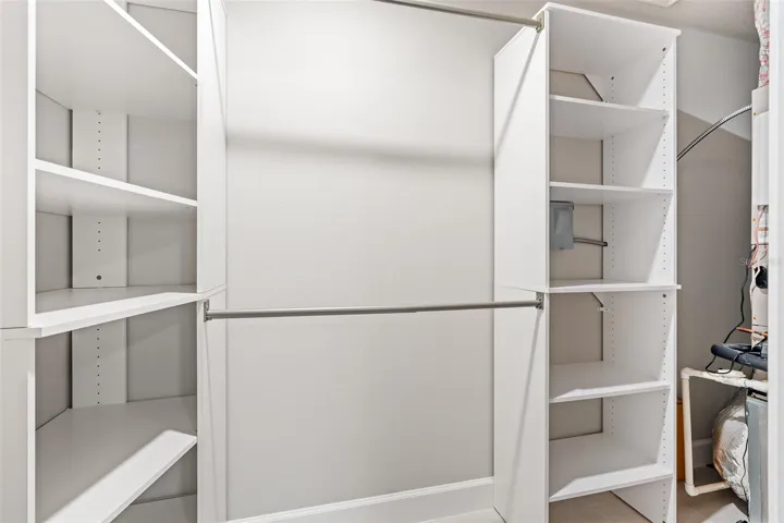Bonus Closet