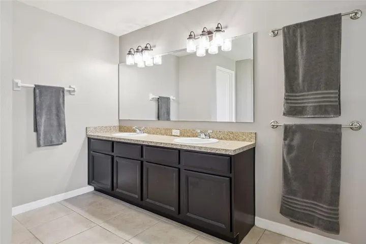 Primary Bathroom double sinks
