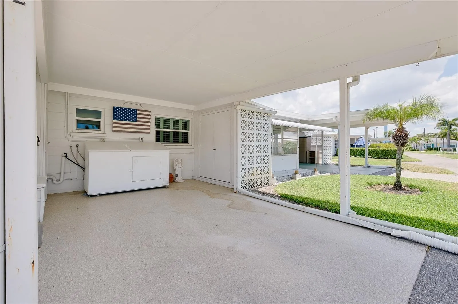 Carport