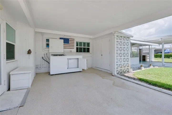 Washer &amp; dryer located in carport