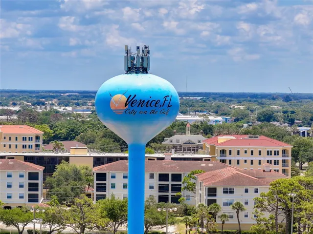 This Venice tower is located in a park about a block away.