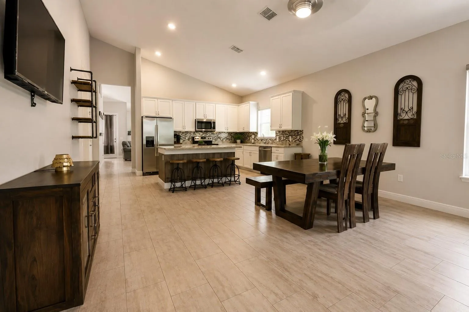 Open Kitchen-Family room