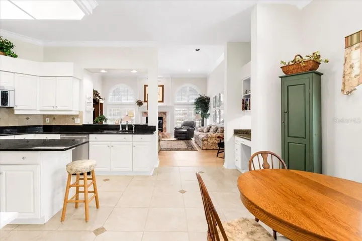 Kitchen with desk nook