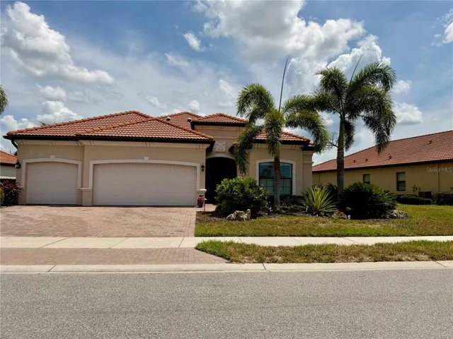 23547 Waverly Circle