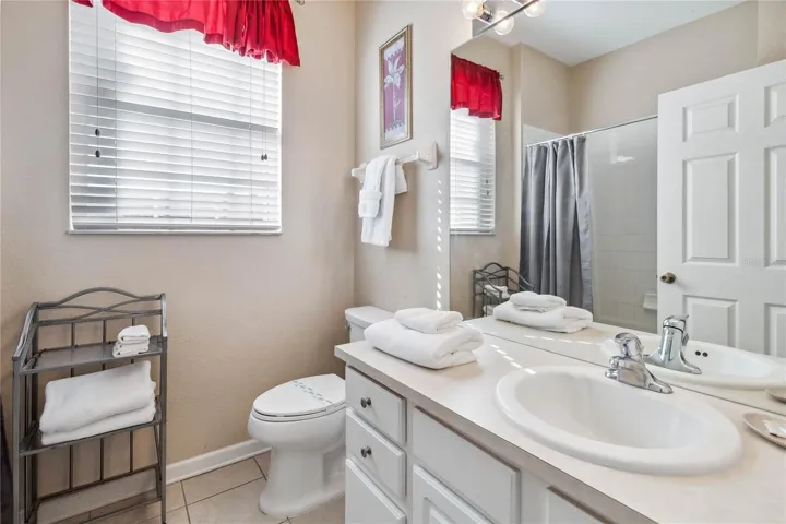Bathroom 2.