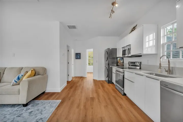 Garage Apartment Kitchen