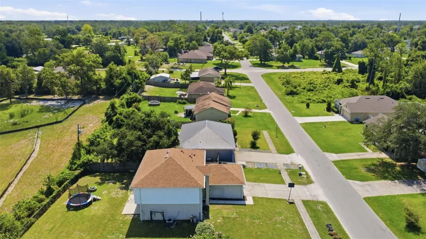 Look at that gorgeous new roof! (2023)