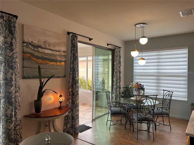 Kitchen dining nook.