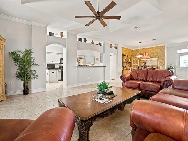 Views to the kitchen with a pass through