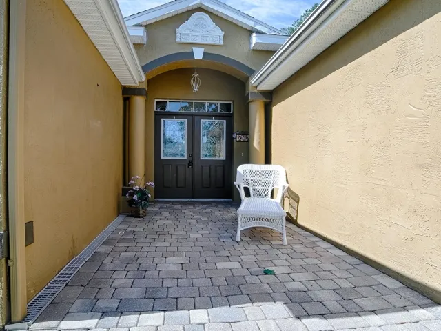 Front entryway