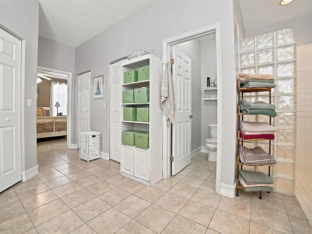 Another view of ensuite