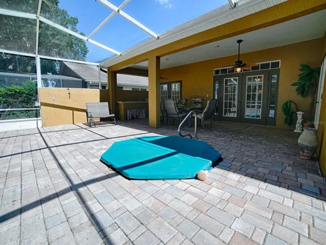 A covered area outside as well