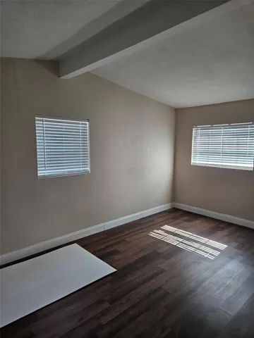 Bonus Room w/cathedral ceiling!