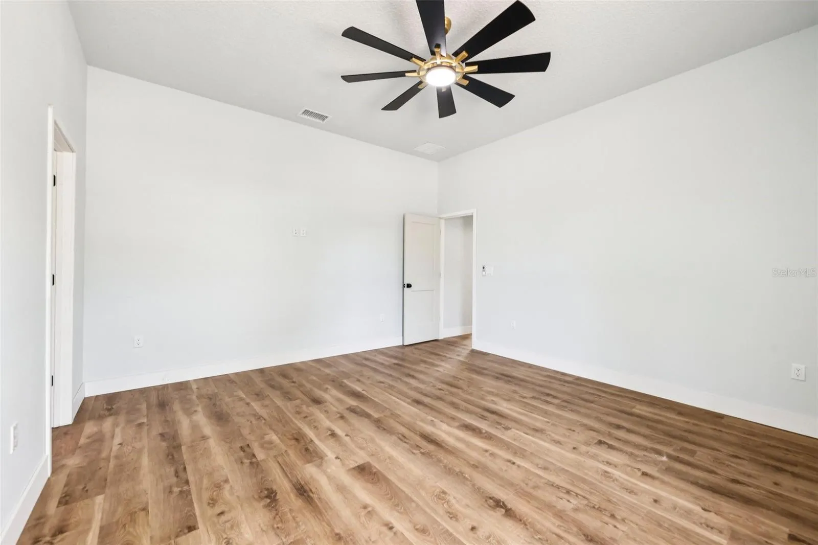 Left rear Bedroom