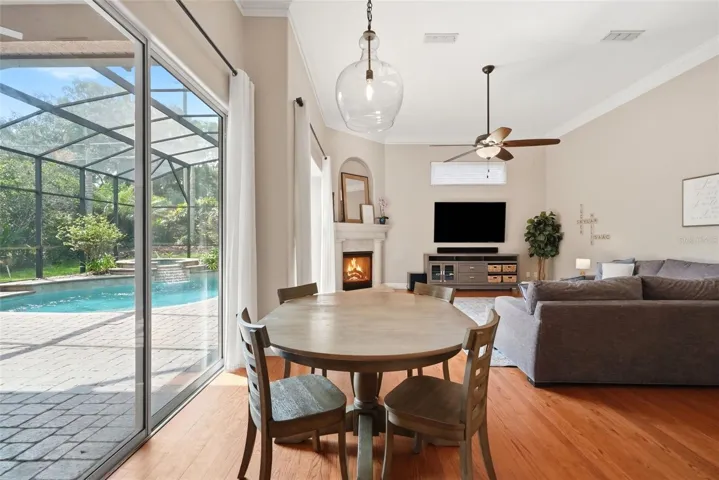 Breakfast nook