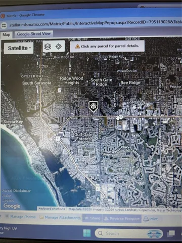 So close to Siesta Key!