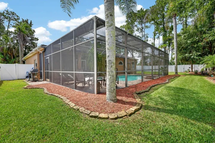 Screened pool