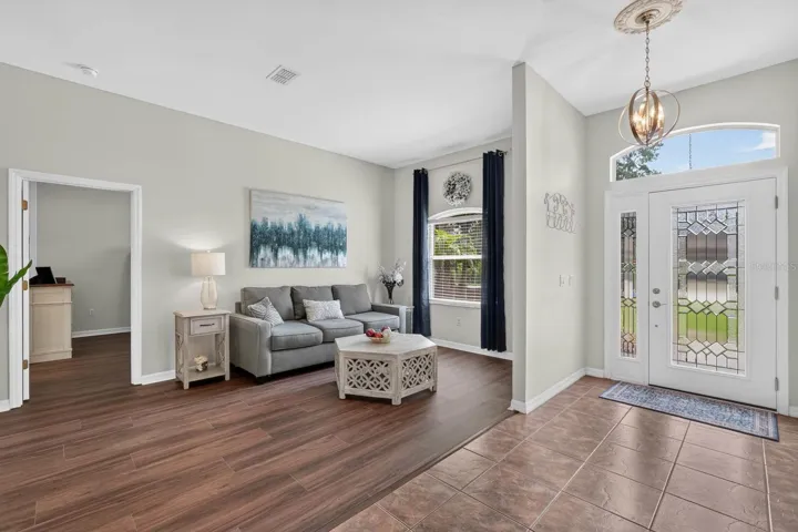 Entry way