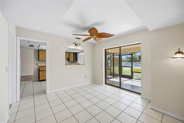 Bonus room w/pass through