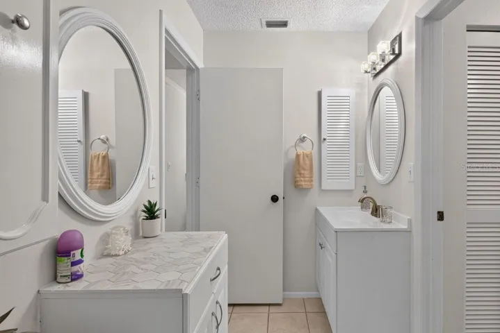 Vanity / Extra Cabinet