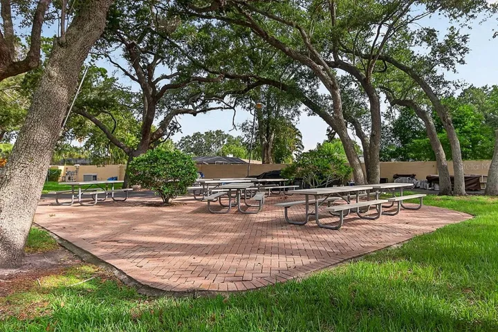 BBQ / Picnic Area