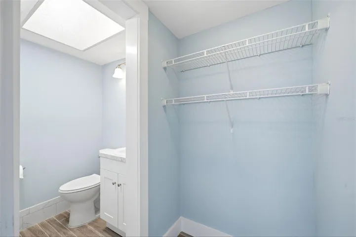 Half Bathroom (Bath 2)