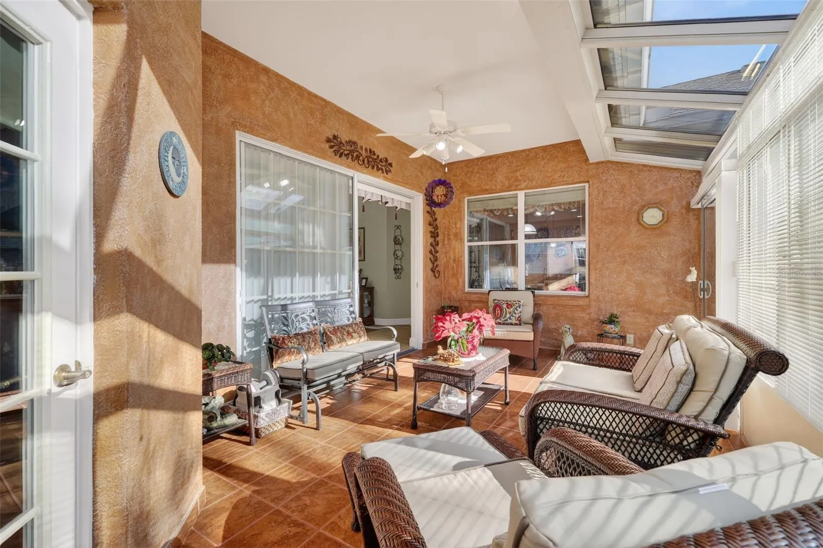 SUN ROOM