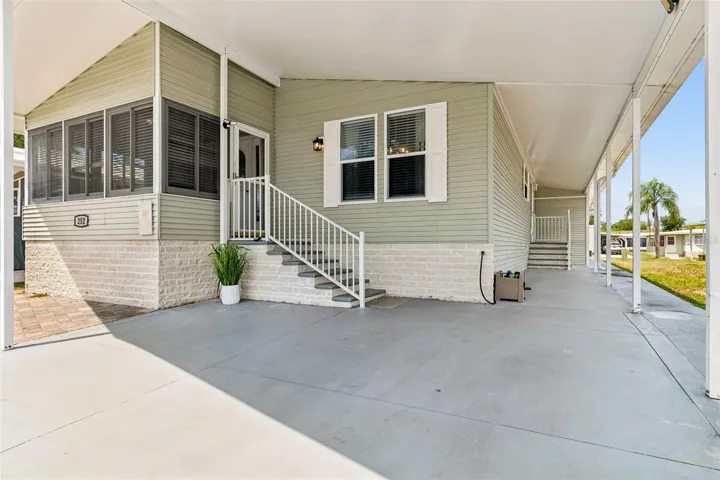 Florida Room Entrance