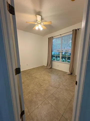 Office/bedroom 4