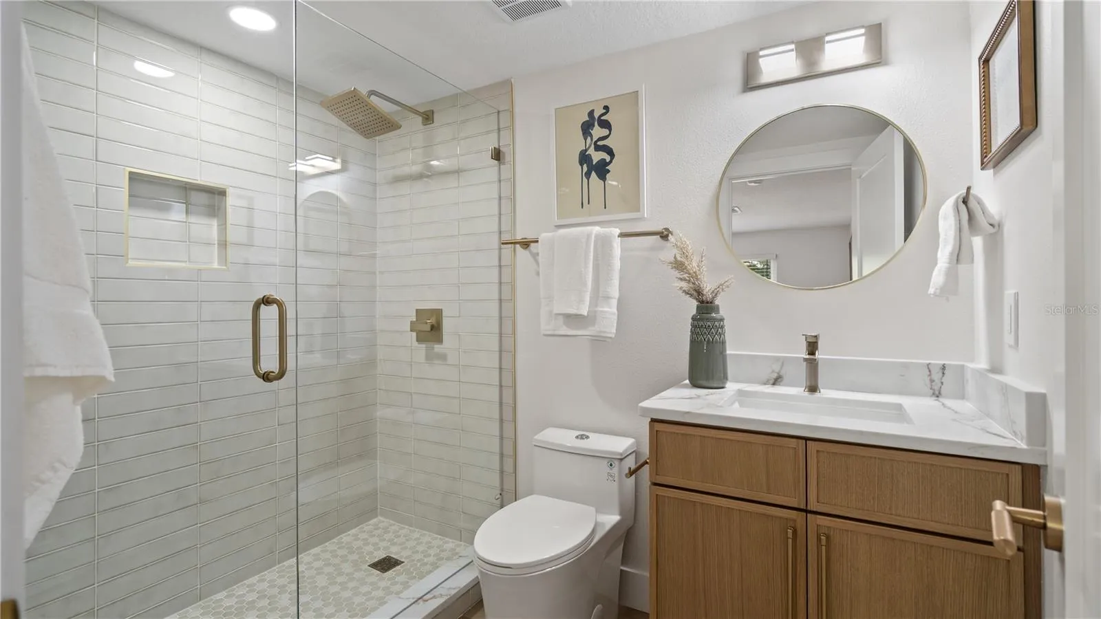 Guest/Office En Suite