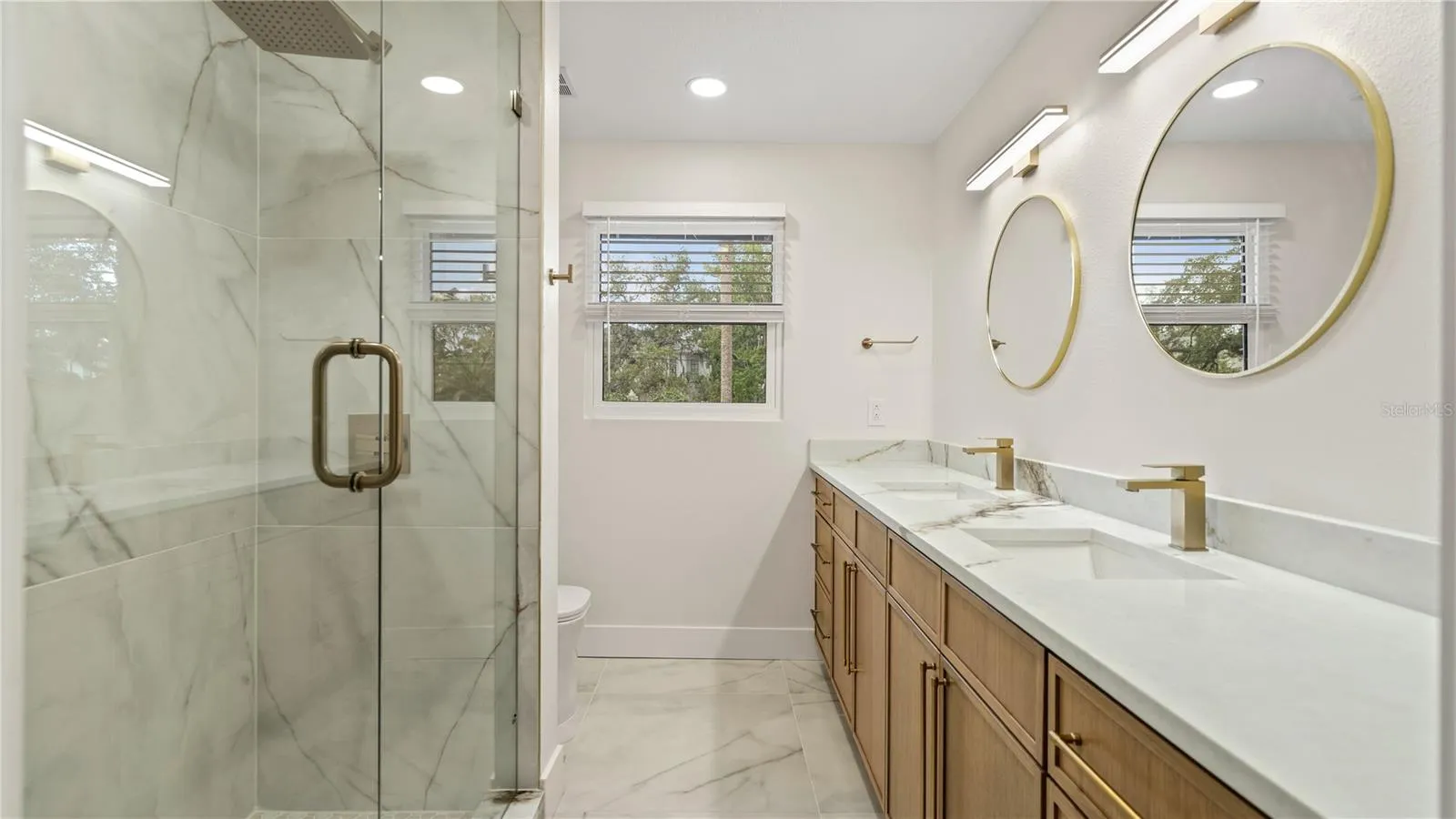 2nd Floor Guest Bathroom