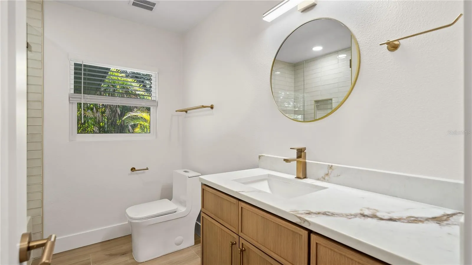 1st Guest Bathroom
