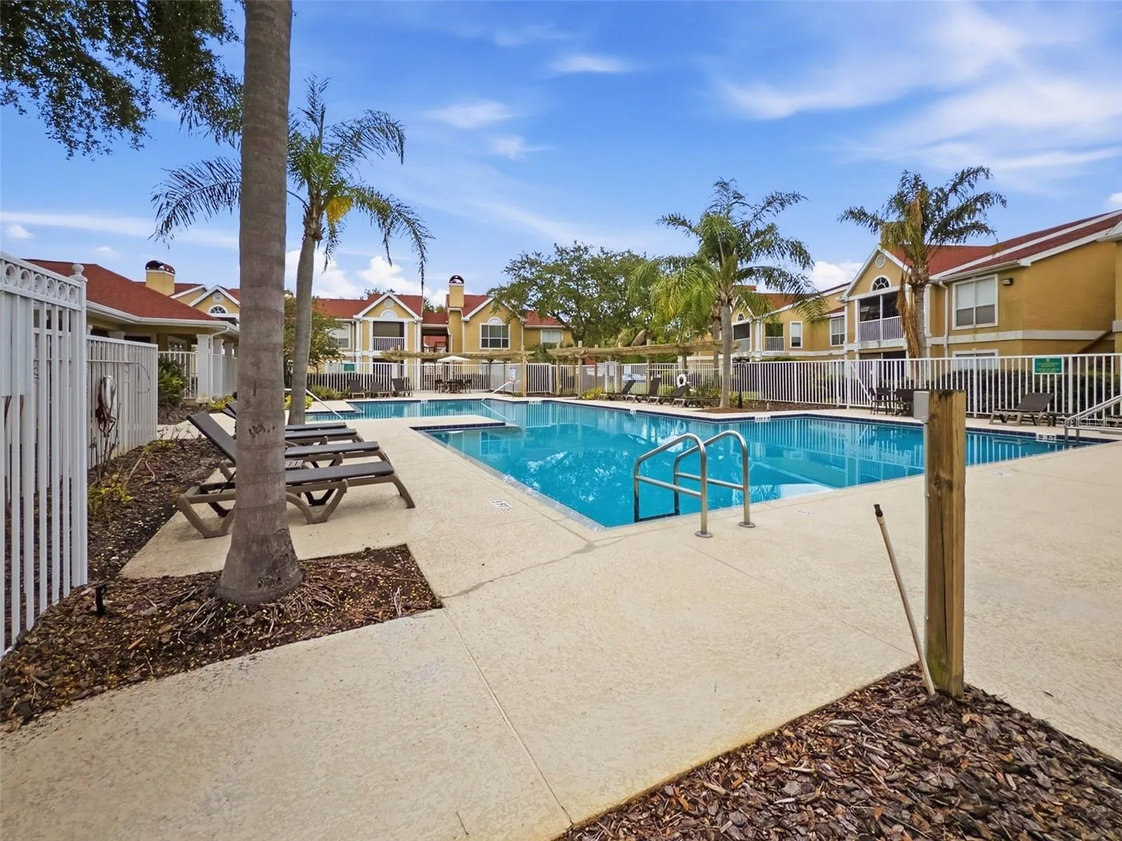 Pool - 9481 Highland Oak Drive #1502, Tampa, FL 33647