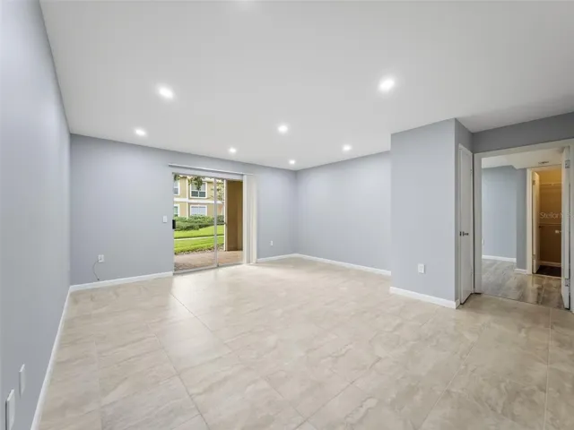 9481 Highland Oak Drive #1502, Tampa, FL 33647