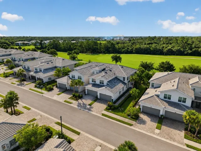 Golf Course Views Upper Coach Home with Golf, Social and 2.5 Garage