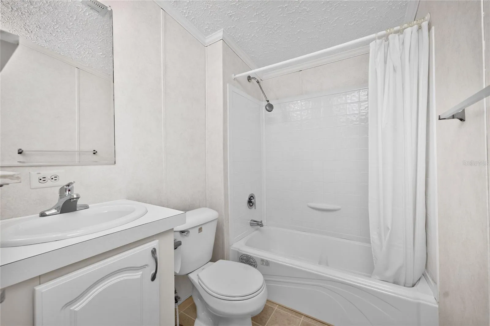 2nd bathroom
