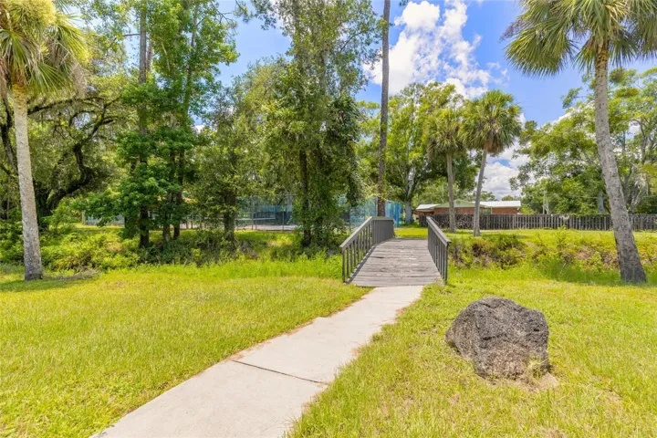 Walk way to Tennis Court