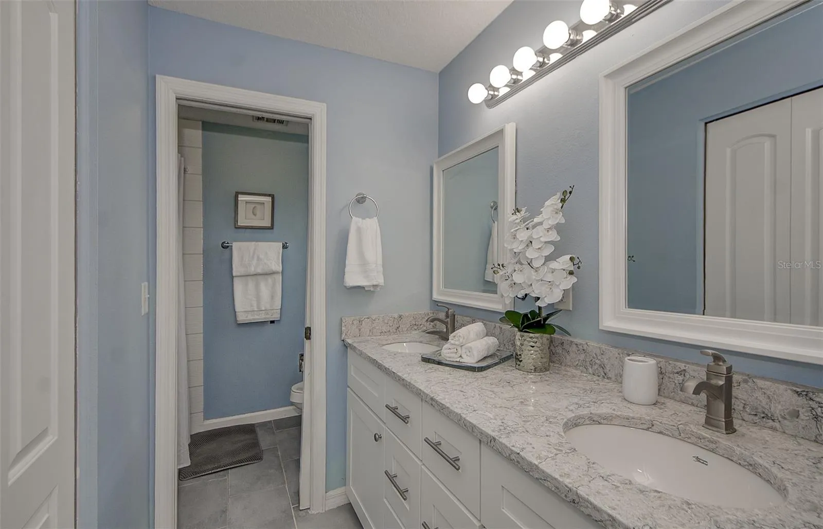 Primary Bathroom (Suite 1)