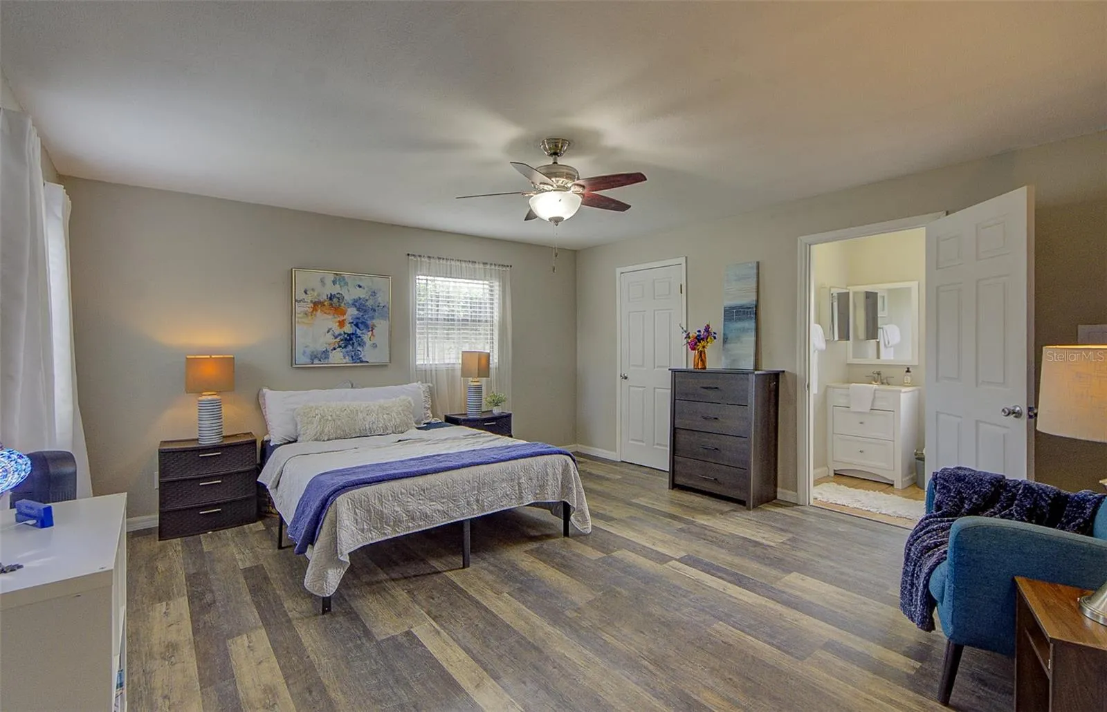 Bedroom 2 (Suite 2)