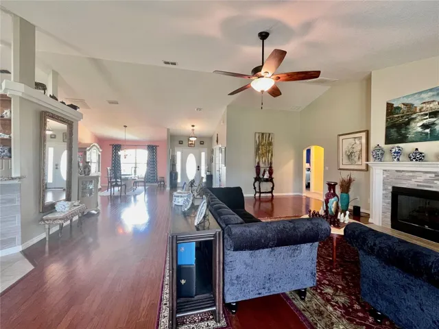 Great room/Foyer