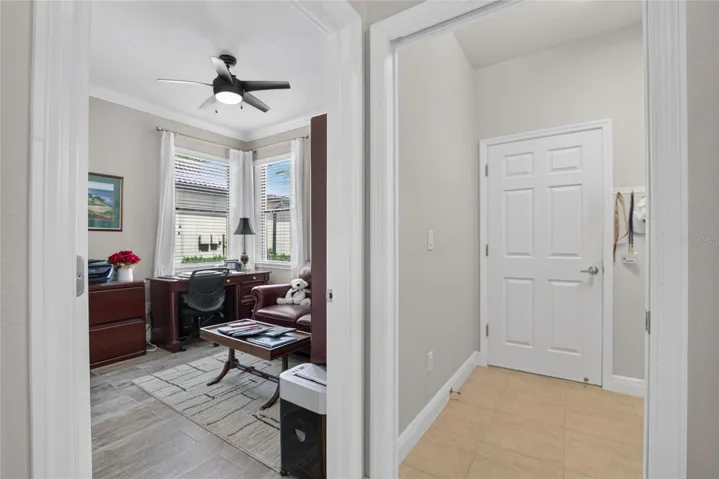 Office/Study/Den/Hallway to Laundry room