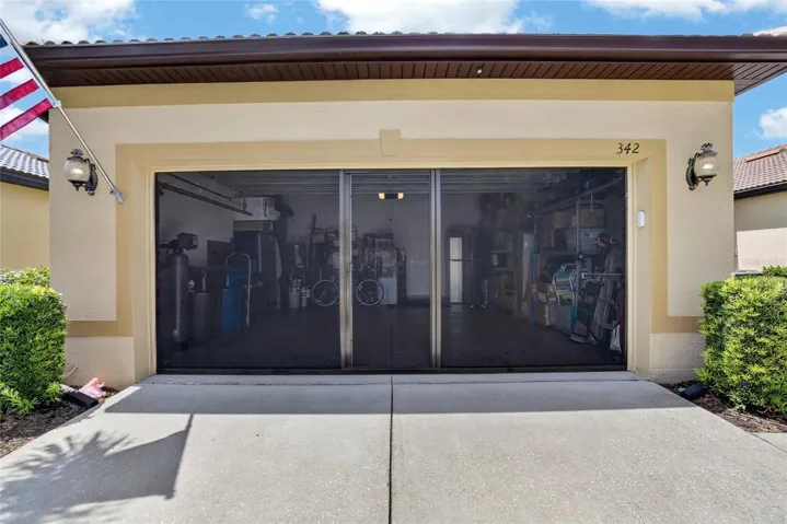 Screened garage